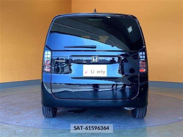 Honda FREED 2025-10 6905438-7
