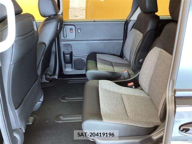Honda FREED 2025-10 6905381-15