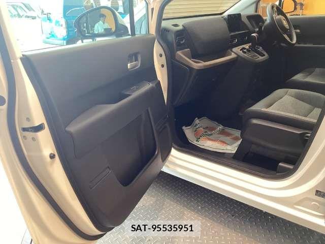Honda FREED 2026-03 6905405-15