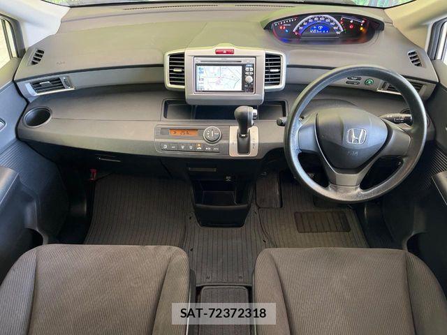 Honda FREED 2011-12 7058638-1