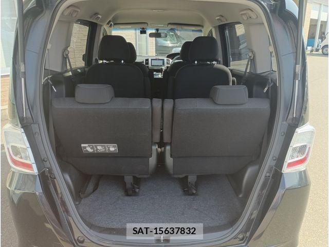 Honda FREED 2012-05 7058635-9