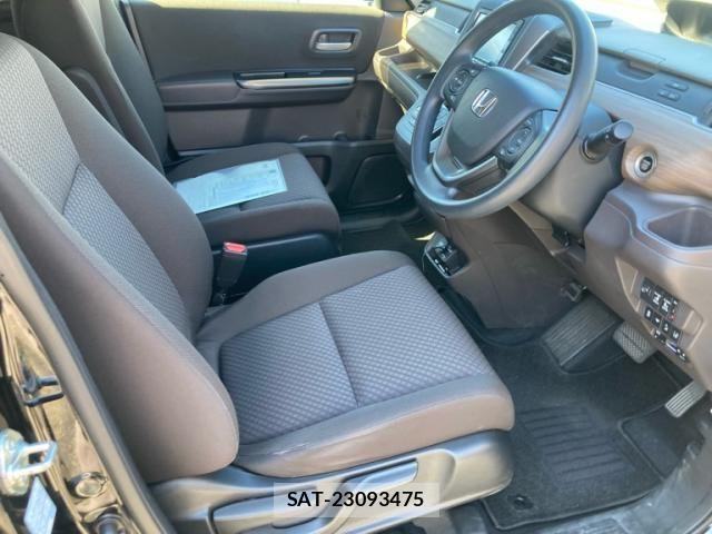 Honda FREED 2022-05 7218875-4