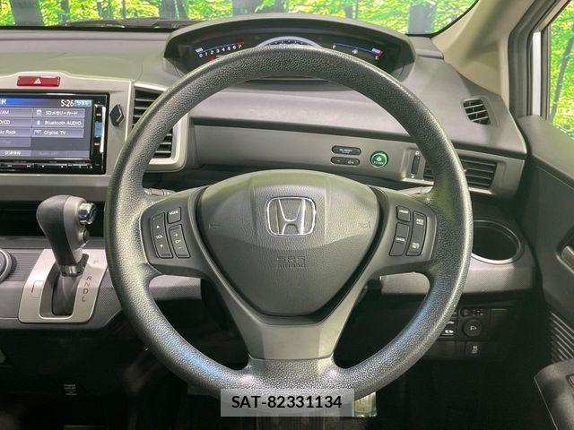 Honda FREED 2015-08 7218858-11