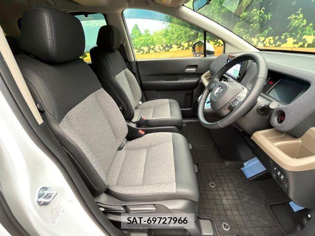 Honda FREED 2024-10 7218878-7
