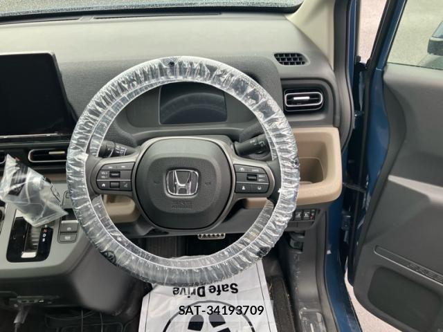 Honda FREED 2025-12 7271929-11