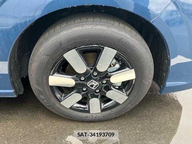 Honda FREED 2025-12 7271929-4