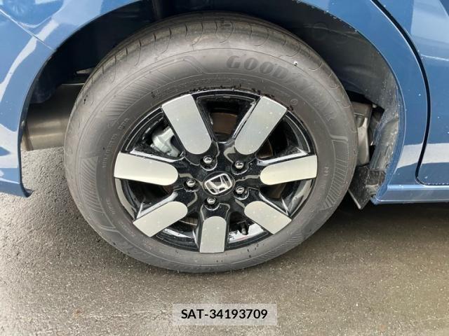 Honda FREED 2025-12 7271929-5