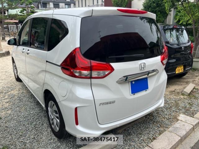 Honda FREED 2022-02 7271926-2