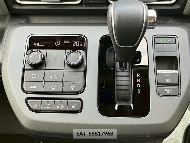 Honda FREED 2026-05 7271927-28