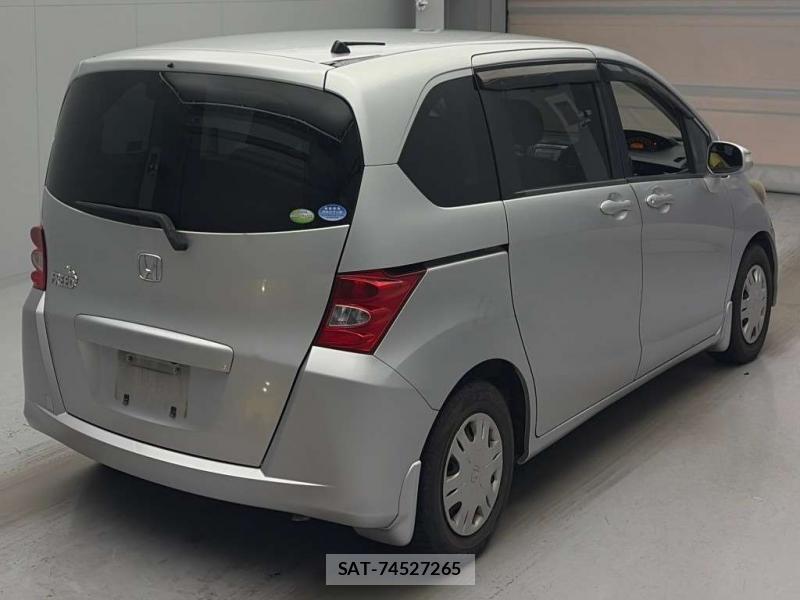 Honda FREED 2010 7332884-1