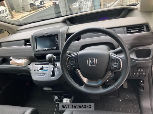 Honda FREED 2022-02 7357856-16