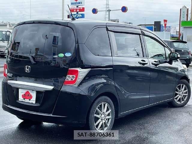 Honda FREED 2015-11 7357862-2