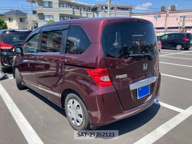 Honda FREED 2009-07 7357865-3