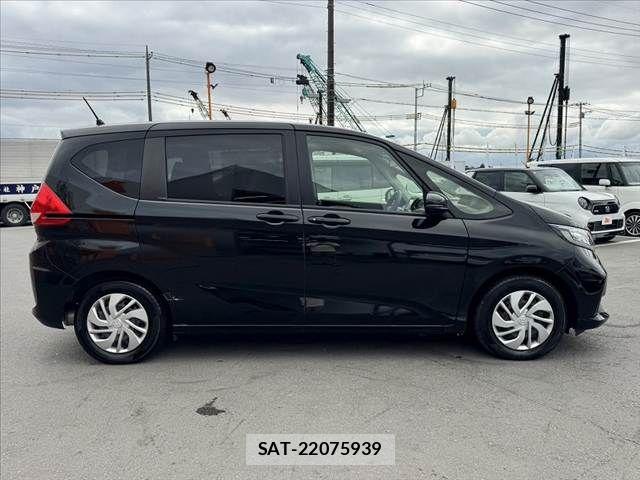 Honda FREED 2023-10 7392229-11