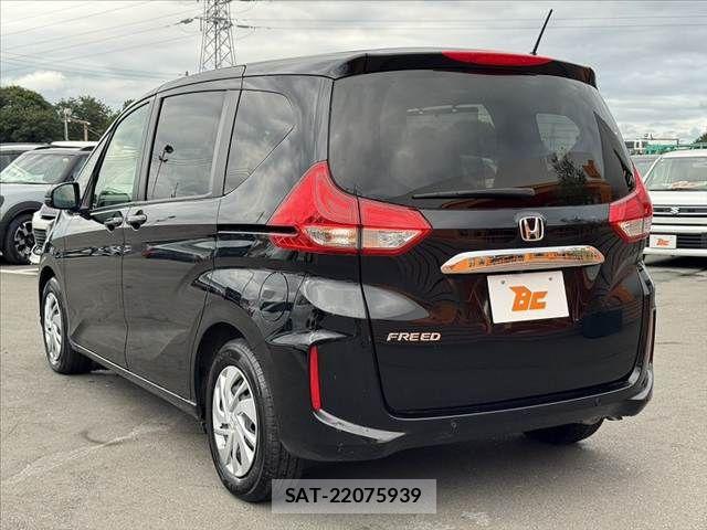 Honda FREED 2023-10 7392229-12