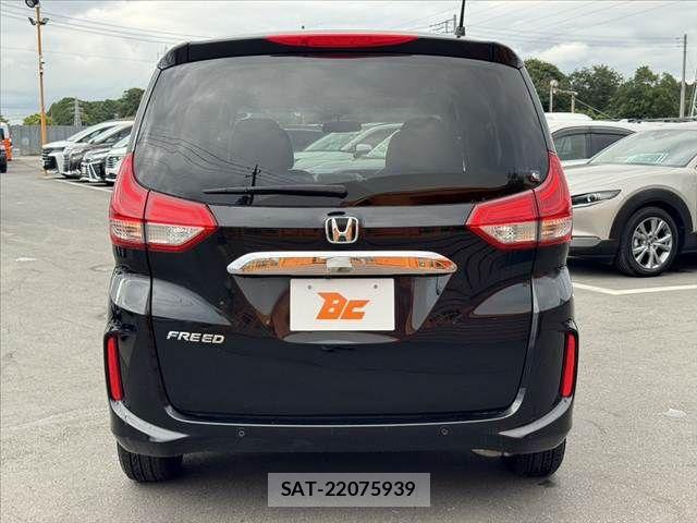 Honda FREED 2023-10 7392229-13