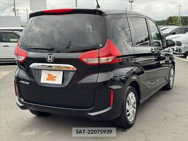 Honda FREED 2023-10 7392229-14