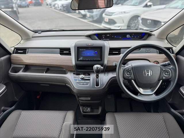 Honda FREED 2023-10 7392229-1