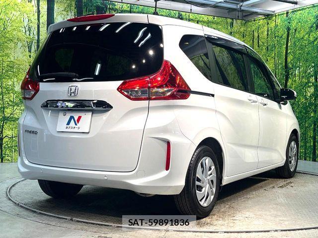 Honda FREED 2024-02 7454447-17
