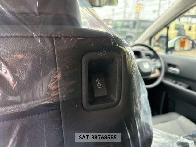 Honda FREED 2026-05 7454436-18