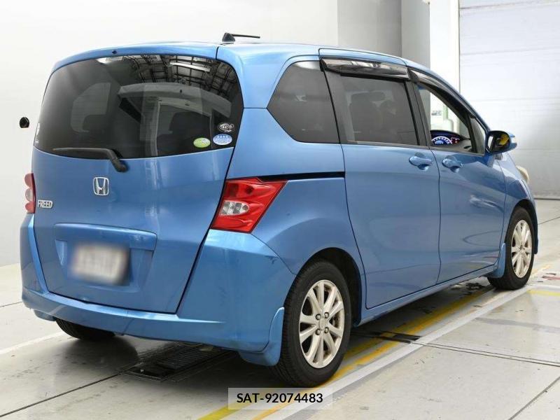 Honda FREED 2011 7490262-1