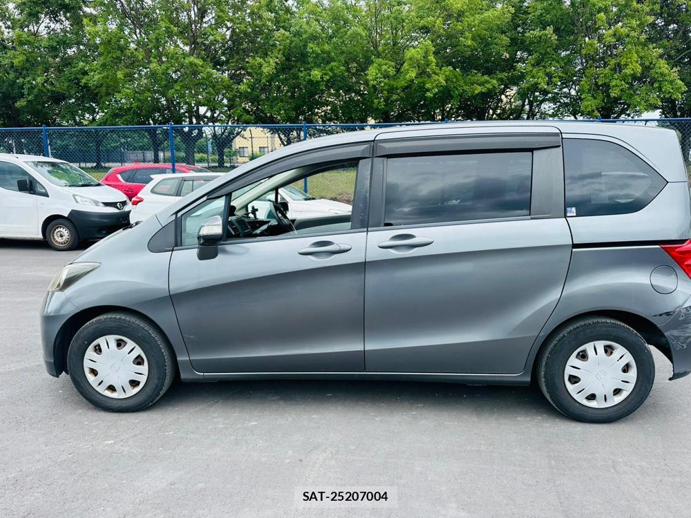 Honda FREED 2010 7312494-1
