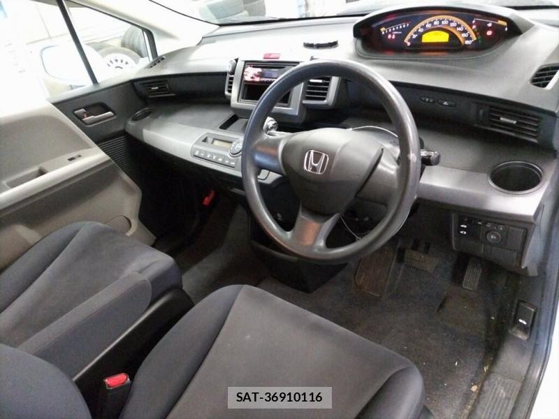 Honda FREED 2009-11 7491006-4