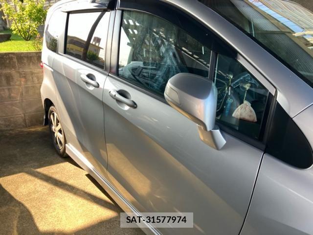 Honda FREED 2009-10 7562150-3