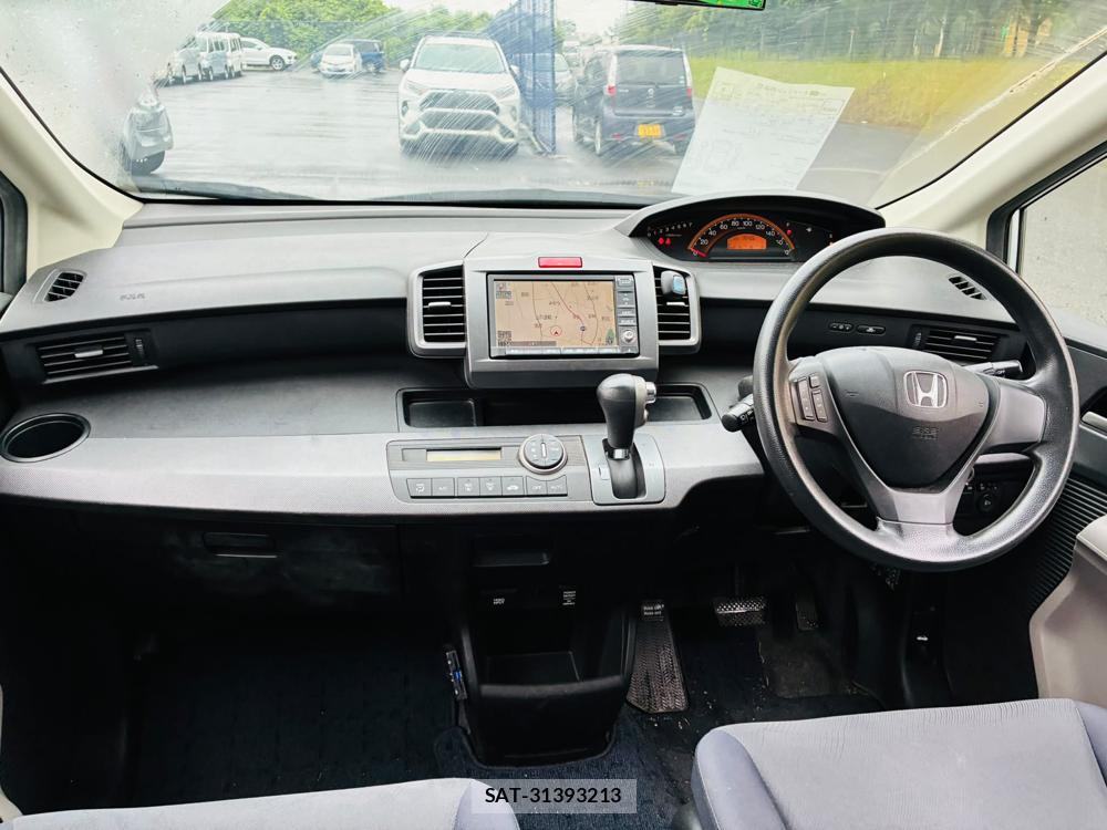 Honda FREED 2010-01 7498028-12