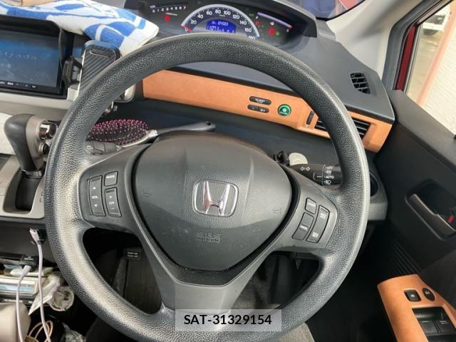 Honda FREED 2015-11 7616696-16