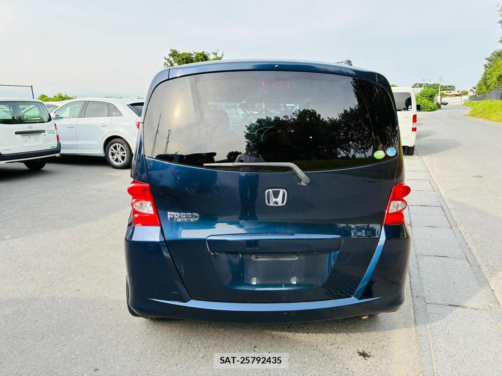 Honda FREED 2009 7312498-3