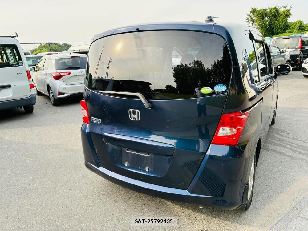 Honda FREED 2009 7312498-4