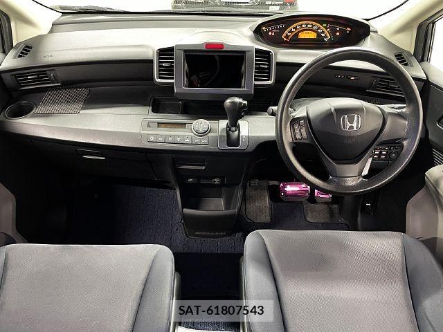 Honda FREED 2008-09 7616698-1