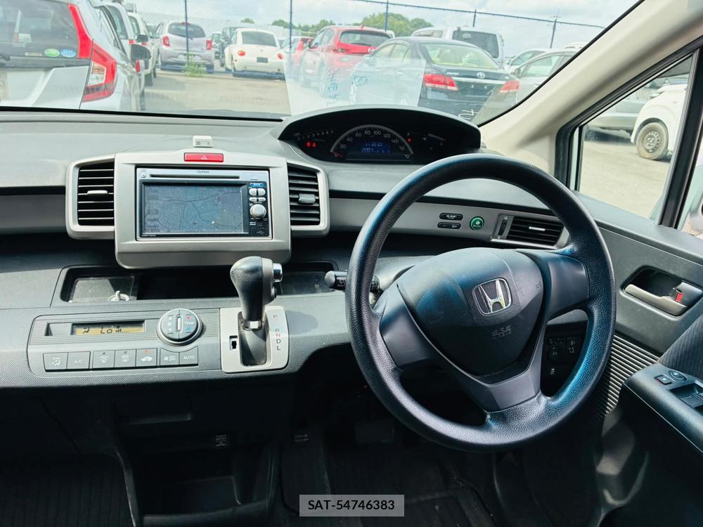 Honda FREED 2012-01 7372114-13