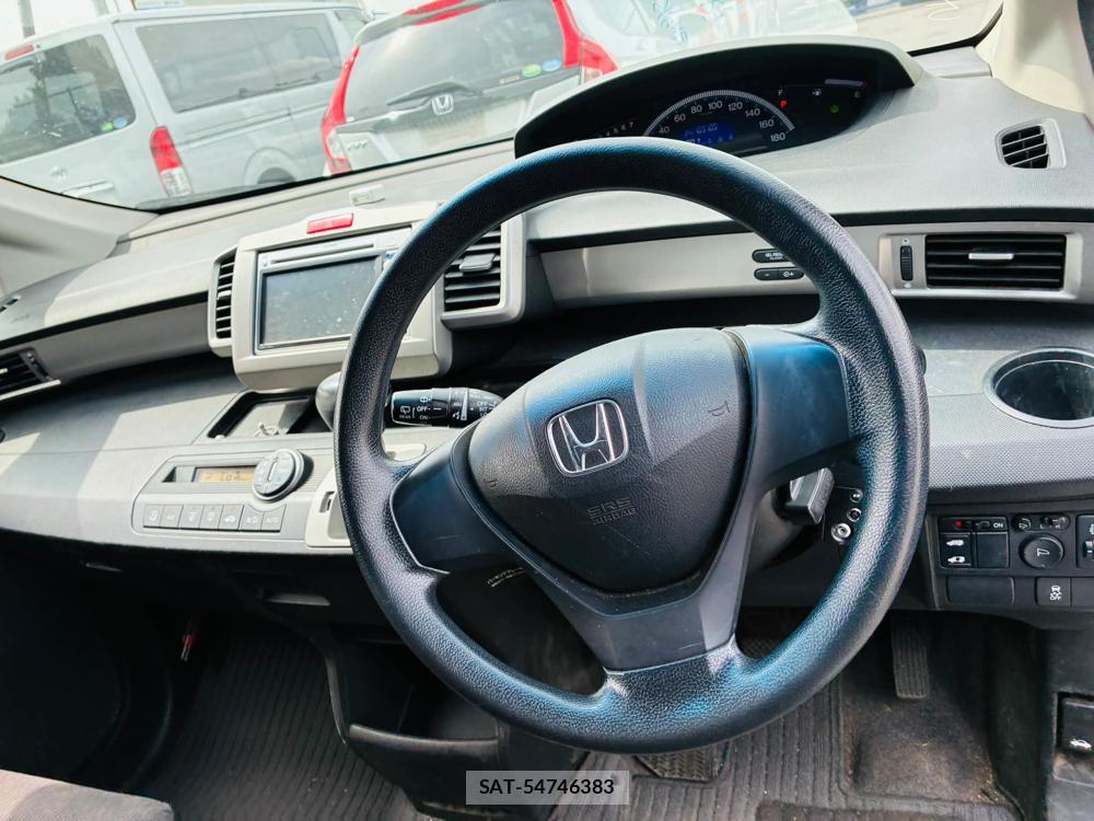 Honda FREED 2012-01 7372114-14