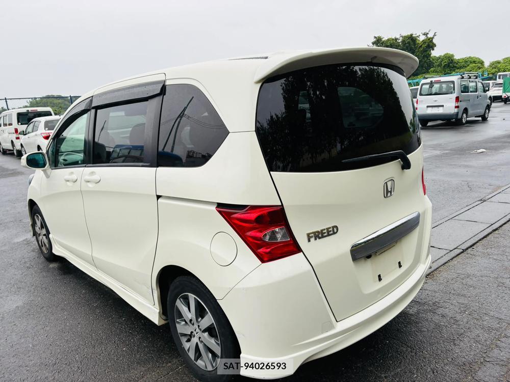 Honda FREED 2011-09 7550580-2