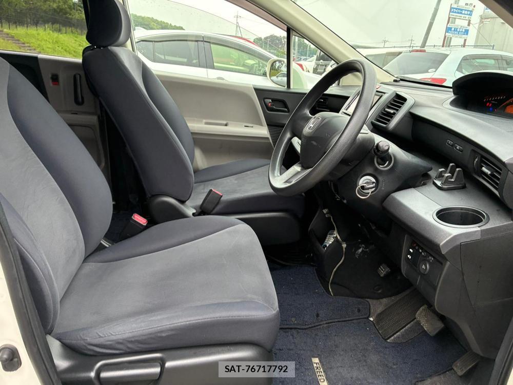 Honda FREED 2010-05 7687984-11