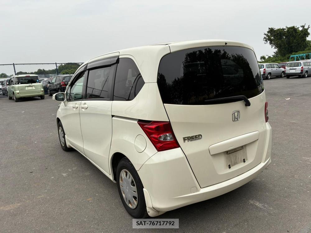 Honda FREED 2010-05 7687984-2