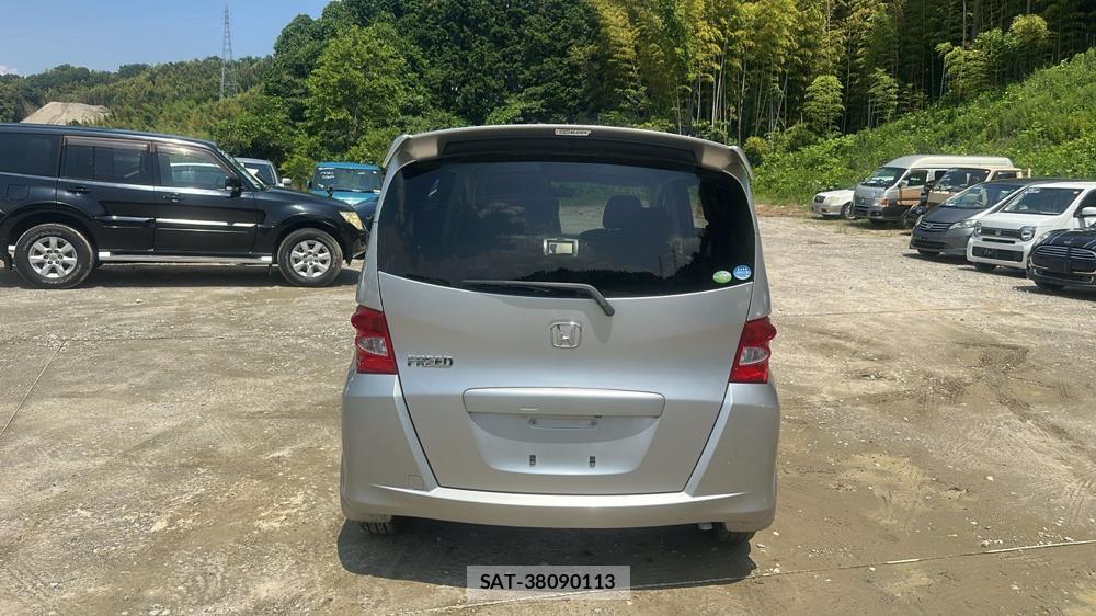Honda FREED 2009 7098406-3