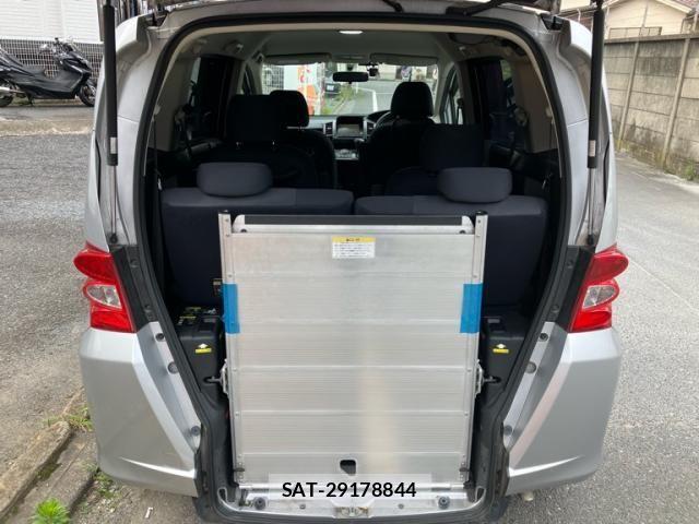 Honda FREED 2009-11 7876584-7