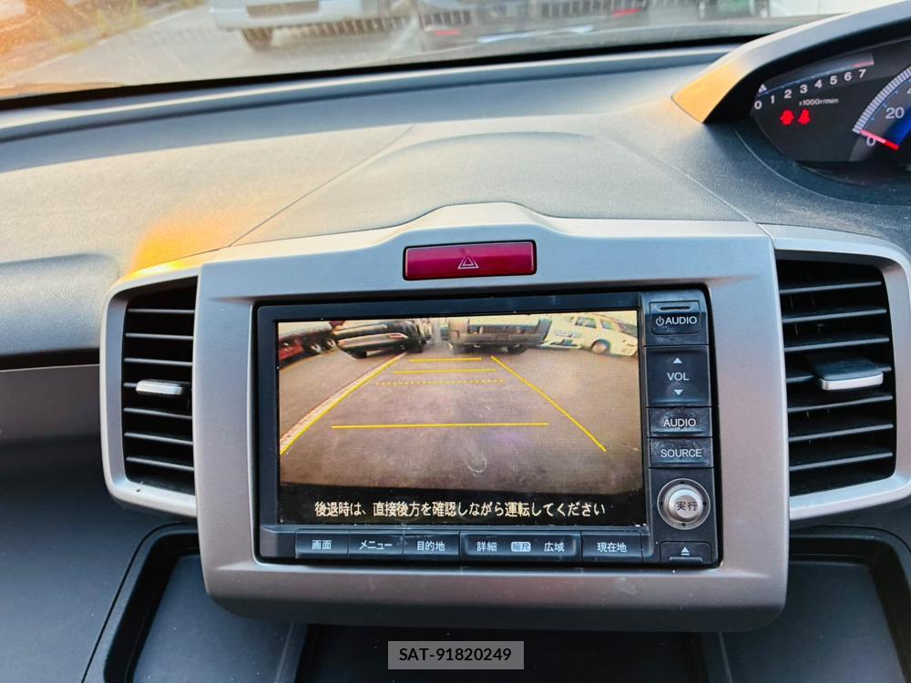 Honda FREED 2011-02 7484216-18