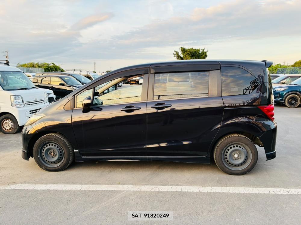Honda FREED 2011-02 7484216-1