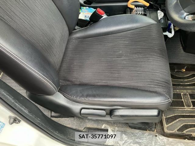Honda FREED 2016-02 7961768-13