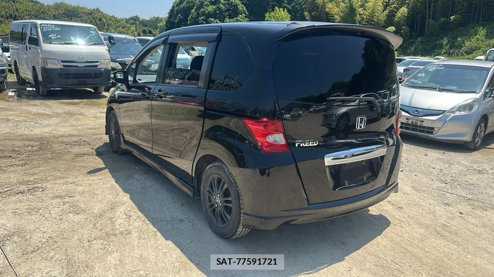 Honda FREED 2008-09 7477072-2
