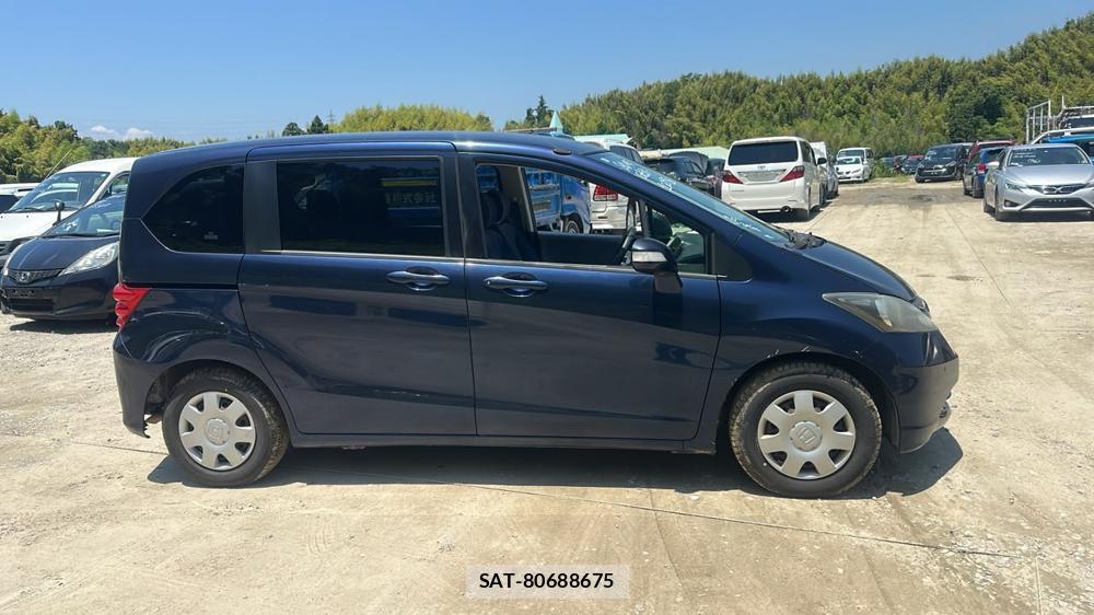 Honda FREED 2008-10 7610979-5