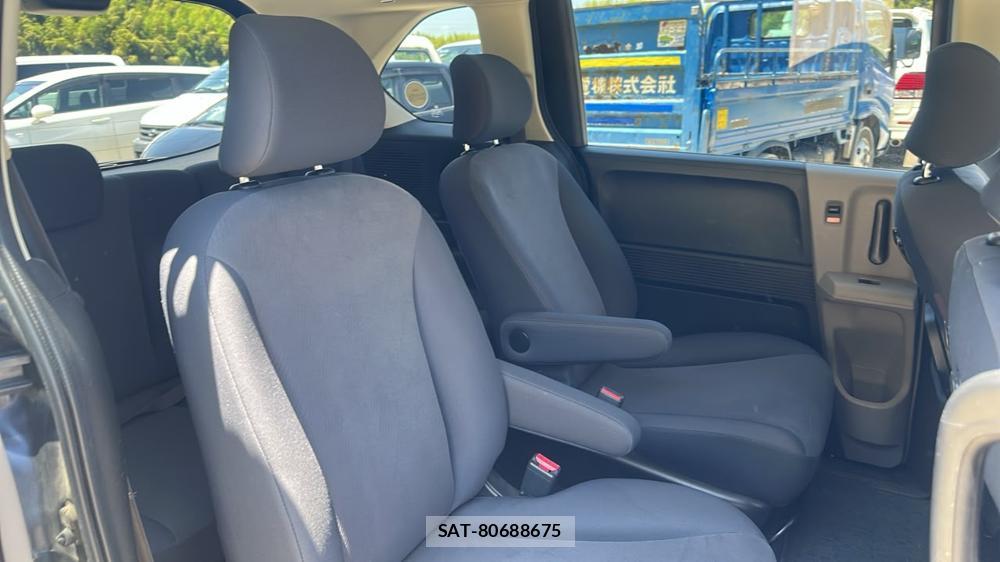 Honda FREED 2008-10 7610979-8