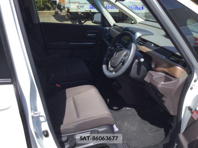 Honda FREED 2022-03 7961759-13