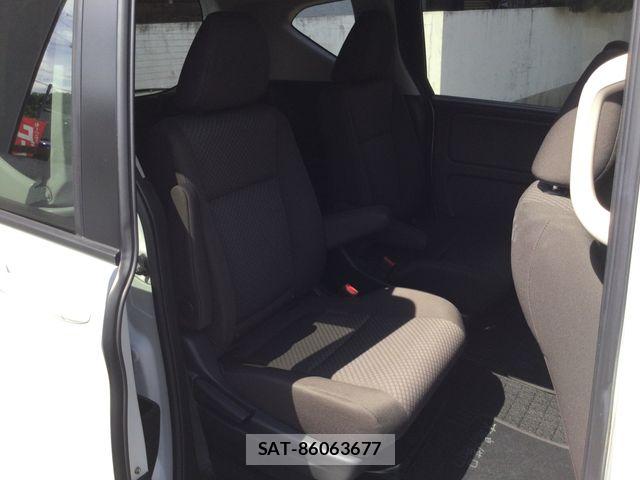 Honda FREED 2022-03 7961759-14