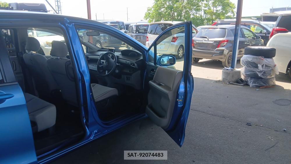 Honda FREED 2011 7490262-11