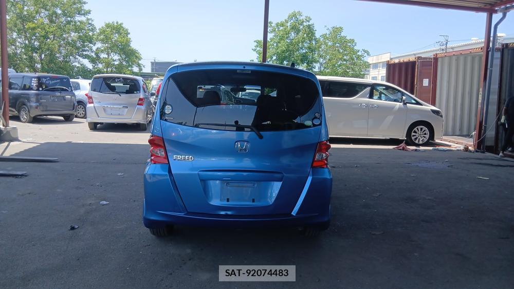 Honda FREED 2011 7490262-3